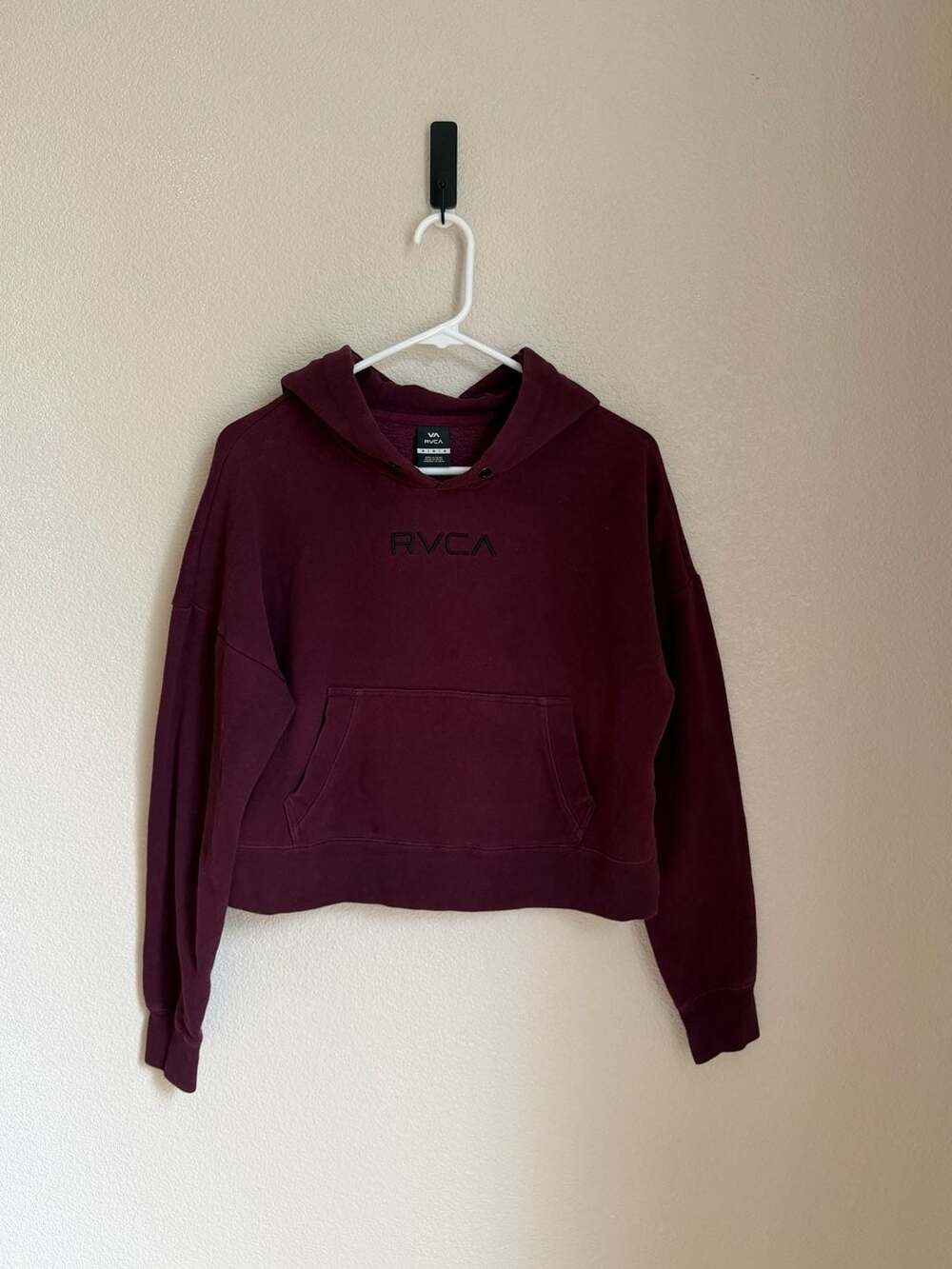 RVCA Women's Burgundy Cropped Hoodie Pullover Sweatshirt Size Medium
